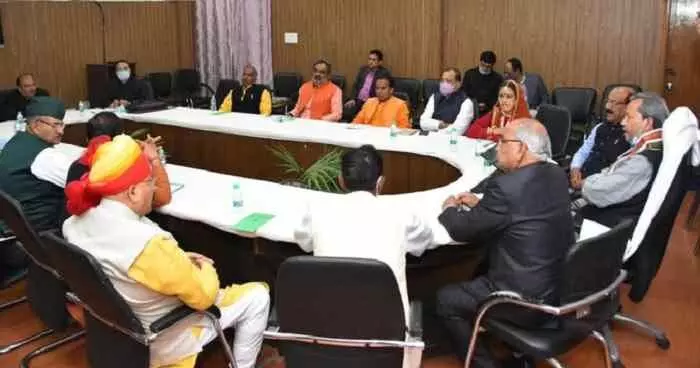 सीएम तीरथ का बड़ा फैसला-लॉकडाउन के सभी मुकदमे वापस लेगी सरकार सीएम तीरथ का बड़ा फैसला-लॉकडाउन के सभी मुकदमे वापस लेगी सरकार