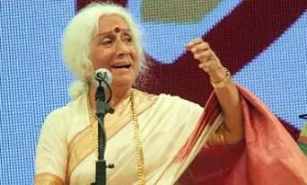 स्वर योगिनी के नाम रही शिवरात्रि समारोह की दूसरी निशा स्वर योगिनी के नाम रही शिवरात्रि समारोह की दूसरी निशा