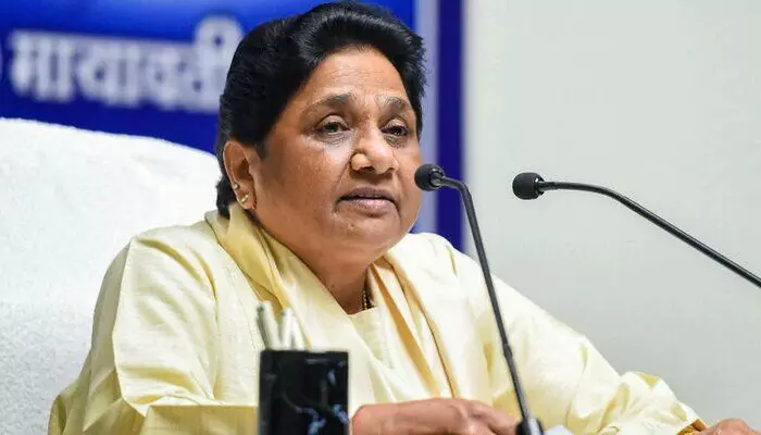 मायावती का यूपी में भी अकेले चुनाव लडने का ऐलान मायावती का यूपी में भी अकेले चुनाव लडने का ऐलान