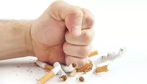 धूम्रपान छोड़ना नहीं है मुश्किल, इन आसान तरीकों को अपनाकर छोड़ सकेंगे सिगरेट!