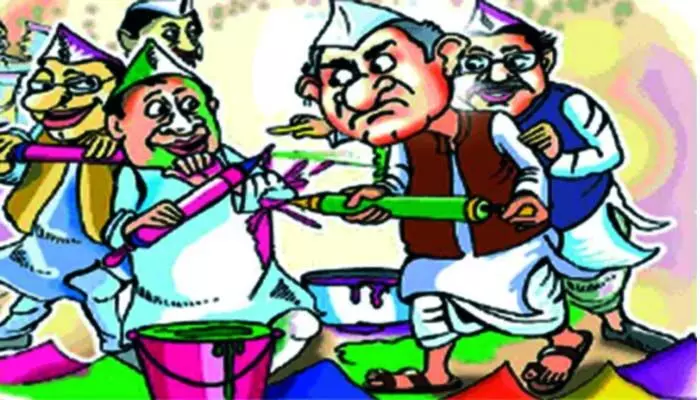तमाम अडचनें दूर होने के बाद अब पंचायत चुनाव होली के रंगों में रंगे तमाम अडचनें दूर होने के बाद अब पंचायत चुनाव होली के रंगों में रंगे