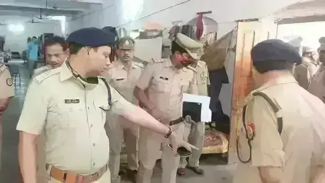 सिपाही ने इंसास राइफल की गोली से खुद को उड़ाया सिपाही ने इंसास राइफल की गोली से खुद को उड़ाया