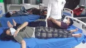 कुट्टू का आटा खाने से करीब 550 लोग बीमार, मचा हड़कंप कुट्टू का आटा खाने से करीब 550 लोग बीमार, मचा हड़कंप