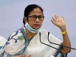 कोरोना के चलते ममता बनर्जी भी 30 मिनट तक ही करेंगी रैली कोरोना के चलते ममता बनर्जी भी 30 मिनट तक ही करेंगी रैली