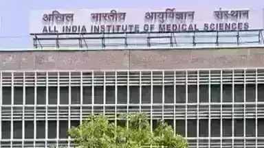 आक्सीजन की कमी से दम तोड़ रहे अस्पताल, एम्स में भर्ती बंद आक्सीजन की कमी से दम तोड़ रहे अस्पताल, एम्स में भर्ती बंद