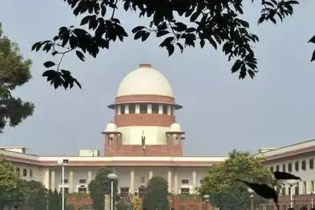 सुप्रीम कोर्ट में मराठा आरक्षण खारिज सुप्रीम कोर्ट में मराठा आरक्षण खारिज