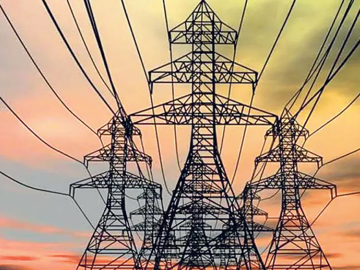 सूजडू में बिजली चोरी करते पकड़े 18 लोग