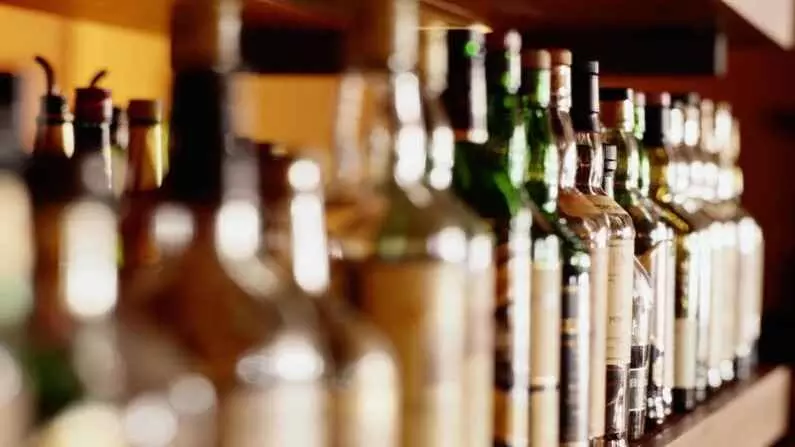 उत्तर प्रदेश में फिर बदला शराब की दुकानों के खुलने का समय