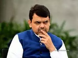 बीजेपी-शिवसेना के रिश्तों में फिर देवेंद्र फडणवीस को लेकर अटका मामला बीजेपी-शिवसेना के रिश्तों में फिर देवेंद्र फडणवीस को लेकर अटका मामला