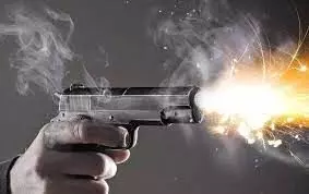 द्वारका कोर्ट में वकील के चेंबर में गोलियां चलने से एक की मौत द्वारका कोर्ट में वकील के चेंबर में गोलियां चलने से एक की मौत