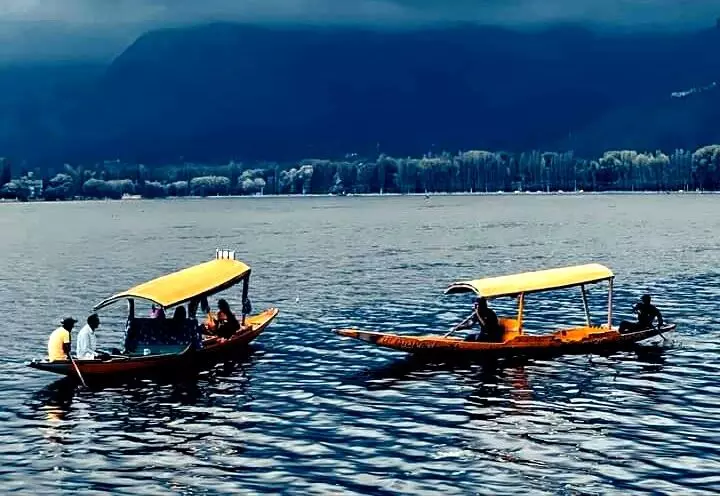 अब दूसरे राज्यों के लोग भी बन सकेंगे कश्मीर के स्थायी निवासी अब दूसरे राज्यों के लोग भी बन सकेंगे कश्मीर के स्थायी निवासी