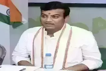मुनव्वर राना के बयान पर बोले योगी के मंत्री : मुठभेड में मारे जाएंगे देश विरोधी मुनव्वर राना के बयान पर बोले योगी के मंत्री : मुठभेड में मारे जाएंगे देश विरोधी