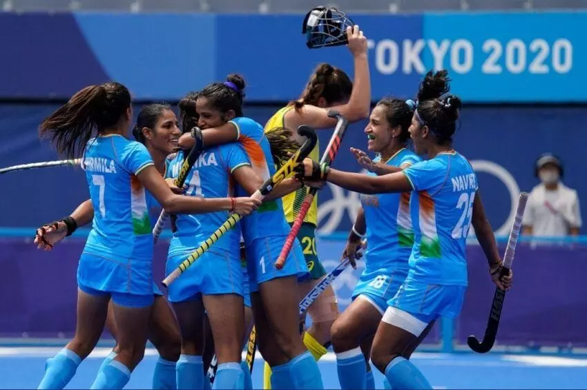 भारतीय महिला हॉकी टीम ने पहली बार सेमीफाइनल में पहुंच रचा इतिहास भारतीय महिला हॉकी टीम ने पहली बार सेमीफाइनल में पहुंच रचा इतिहास