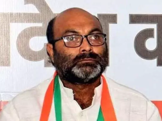 यूपी चुनाव में किसी से गठबधन नहीं, अकेले लडेगी कांग्रेसः लल्लू यूपी चुनाव में किसी से गठबधन नहीं, अकेले लडेगी कांग्रेसः लल्लू