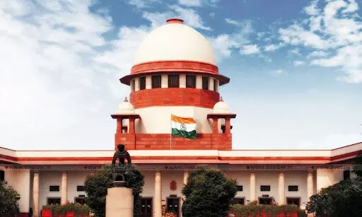 पति के बेवजह मुकदमेबाजी क्रूरता भी तलाक के आधारः सुप्रीम कोर्ट पति के बेवजह मुकदमेबाजी क्रूरता भी तलाक के आधारः सुप्रीम कोर्ट