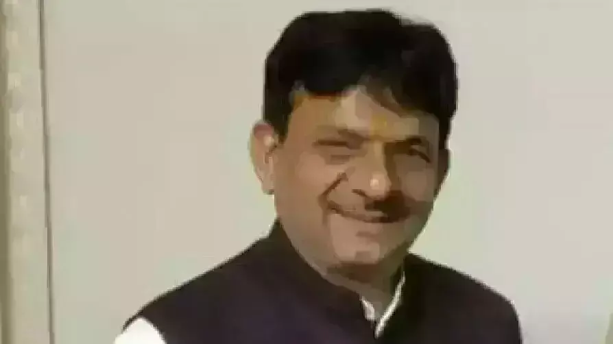कपिलदेव अग्रवाल ने प्रधानमंत्री आवासों के लिए दिलाए दो करोड़ कपिलदेव अग्रवाल ने प्रधानमंत्री आवासों के लिए दिलाए दो करोड़
