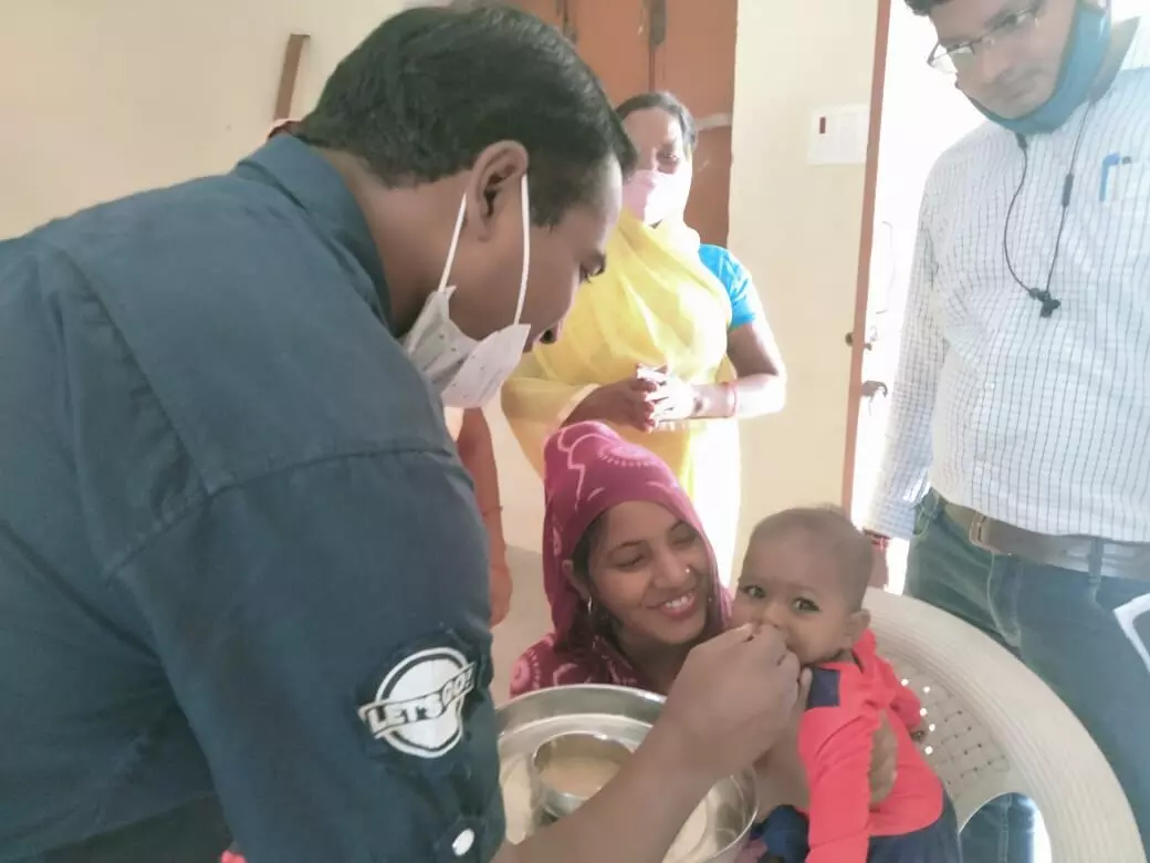 राष्ट्रीय पोषण माह के अंतर्गत सैम एवं मैम बच्चों को चिन्हित किया राष्ट्रीय पोषण माह के अंतर्गत सैम एवं मैम बच्चों को चिन्हित किया