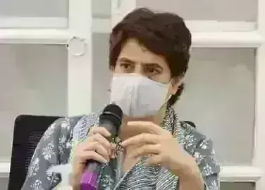 अपराधों में यूपी है टॉप : प्रियंका गांधी अपराधों में यूपी है टॉप : प्रियंका गांधी