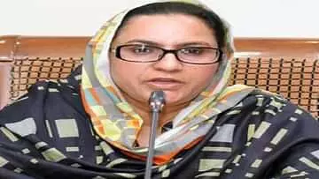 नवजोत के समर्थन में पंजाब की मंत्री रजिया का इस्तीफा