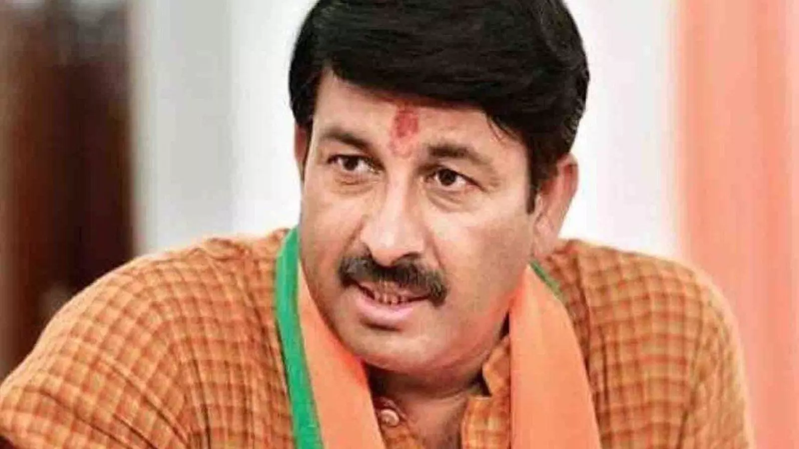 कोरोना ने मचाई खलबली- मनोज तिवारी भी हुए संक्रमित कोरोना ने मचाई खलबली- मनोज तिवारी भी हुए संक्रमित
