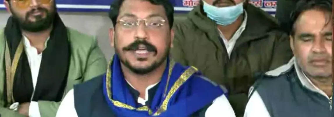 चंद्रशेखर ने अखिलेश यादव पर अपमान का आरोप लगाया चंद्रशेखर ने अखिलेश यादव पर अपमान का आरोप लगाया