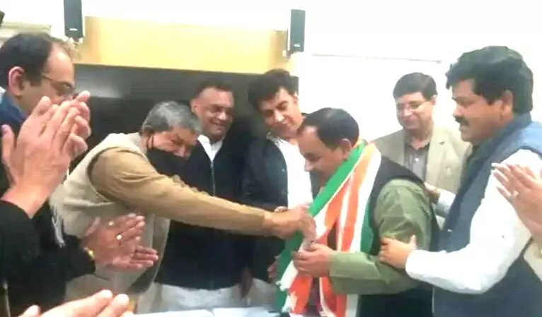 कई दिन भटकने के बाद हरक सिंह रावत को कांग्रेस में एंट्री कई दिन भटकने के बाद हरक सिंह रावत को कांग्रेस में एंट्री