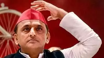अखिलेश के मुकाबले एसपी सिंह बघेल को करहल सीट पर भाजपा ने उतारा अखिलेश के मुकाबले एसपी सिंह बघेल को करहल सीट पर भाजपा ने उतारा