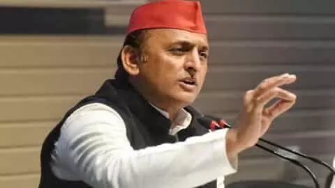 अखिलेश यादव और शिवपाल के खिलाफ कांग्रेस प्रत्याशी नहीं अखिलेश यादव और शिवपाल के खिलाफ कांग्रेस प्रत्याशी नहीं