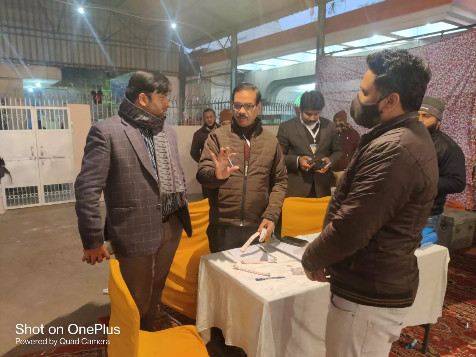128 कर्मचारियों के खिलाफ रिपोर्ट दर्ज कराने के आदेश 128 कर्मचारियों के खिलाफ रिपोर्ट दर्ज कराने के आदेश