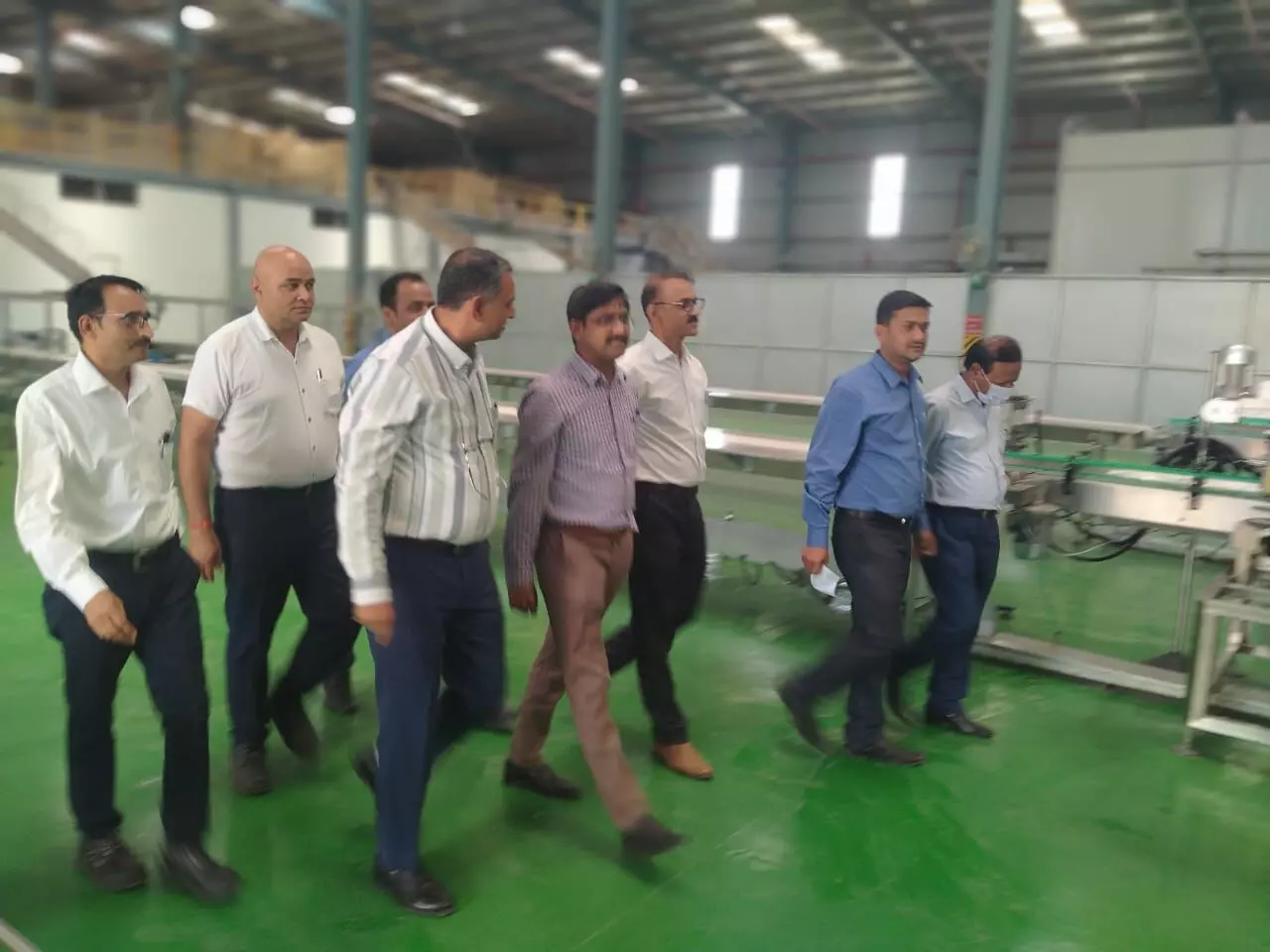 मुजफ्फरनगर में त्रिवेणी आसवानी में शुरू हुआ अंग्रेजी शराब उत्पादन, बढ़ेगा सरकार का राजस्व मुजफ्फरनगर में त्रिवेणी आसवानी में शुरू हुआ अंग्रेजी शराब उत्पादन, बढ़ेगा सरकार का राजस्व