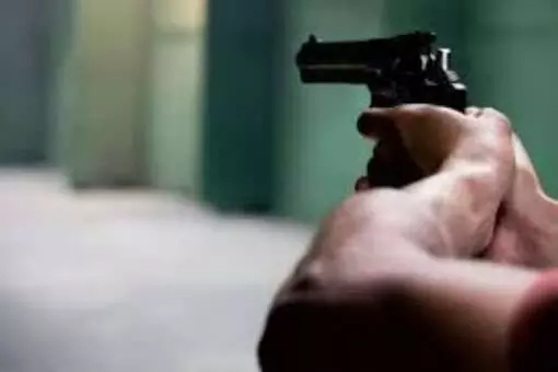 इजराइल में अंधाधुंध गोलीबारी में तीन लोगों की मौत इजराइल में अंधाधुंध गोलीबारी में तीन लोगों की मौत