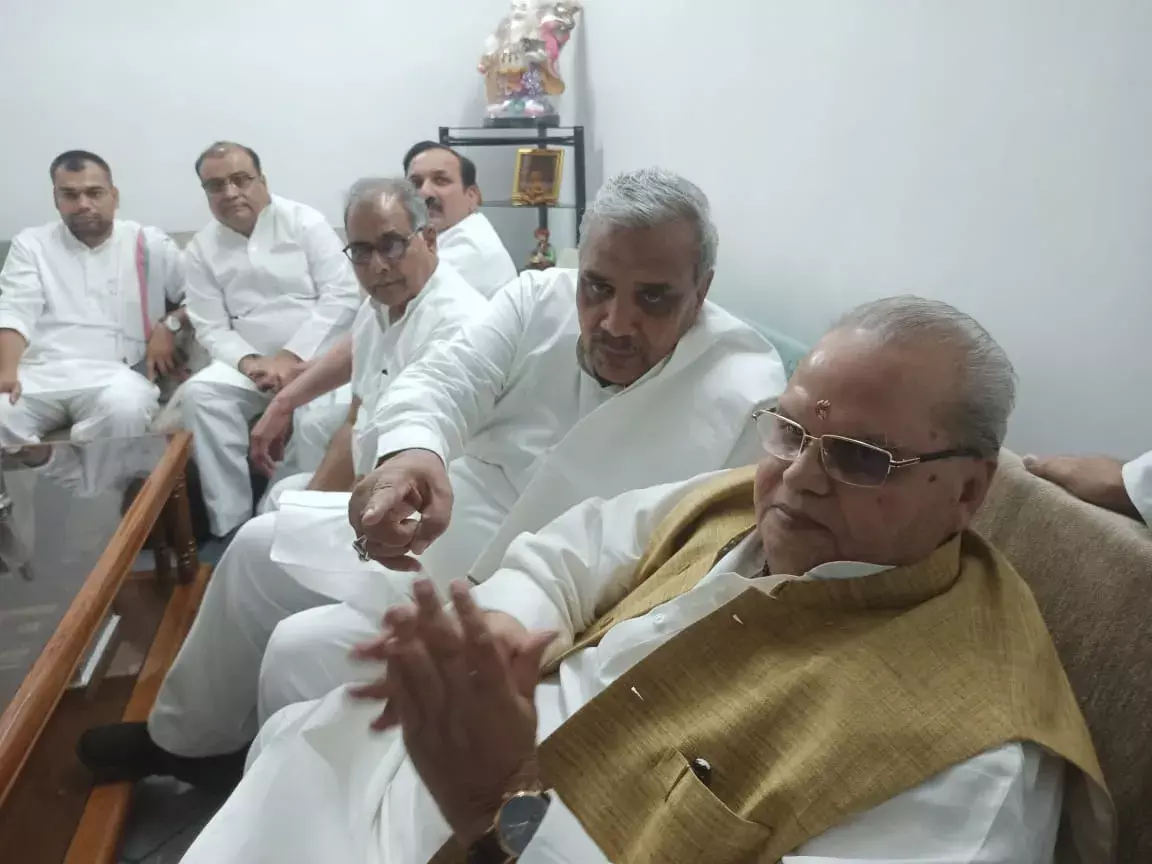 देश विनाश की ओर जा रहा है : सतपाल मलिक देश विनाश की ओर जा रहा है : सतपाल मलिक