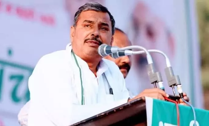 भाजपा ने बुढ़ापे में गवर्नर बनाया, फिर भी रोज बक रहे गाली! भाजपा ने बुढ़ापे में गवर्नर बनाया, फिर भी रोज बक रहे गाली!