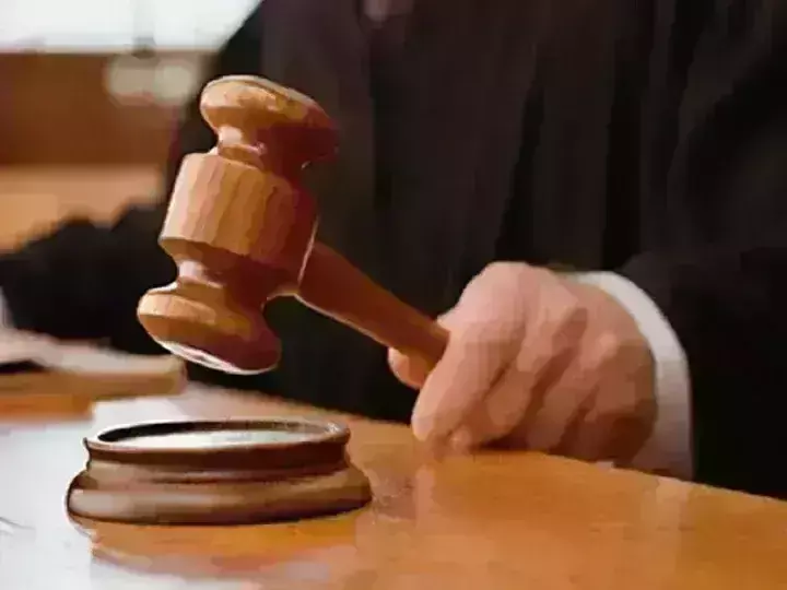 नाबालिग बालिका का अपहरण करने के बाद बलात्कार करने वाले आरोपियो को 20 वर्ष के कारावास सहित 45-45 हजार का अर्थदण्ड से किया दंडित नाबालिग बालिका का अपहरण करने के बाद बलात्कार करने वाले आरोपियो को 20 वर्ष के कारावास सहित 45-45 हजार का अर्थदण्ड से किया दंडित