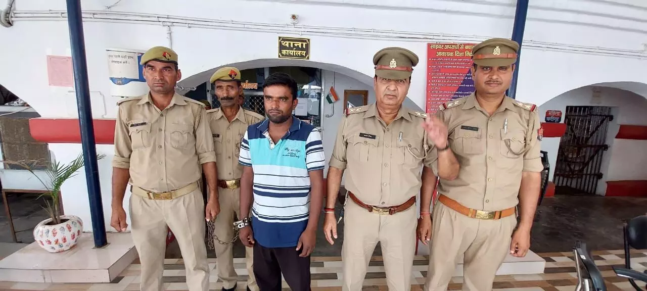 मीरापुर मे खेत पर गए किसान की हत्या करने वाले शातिर को पुलिस ने दबोचा मीरापुर मे खेत पर गए किसान की हत्या करने वाले शातिर को पुलिस ने दबोचा