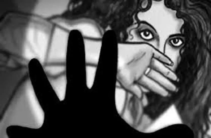 दलित महिला से बलात्कार का प्रयास, आरोपी ने गला भी घोंटा दलित महिला से बलात्कार का प्रयास, आरोपी ने गला भी घोंटा