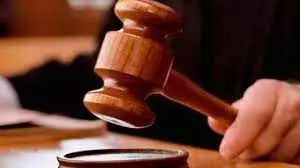 चर्चित गोयला हत्याकांडः दो भाइयों व उनके दो बेटों सहित पांच को उम्र कैद चर्चित गोयला हत्याकांडः दो भाइयों व उनके दो बेटों सहित पांच को उम्र कैद
