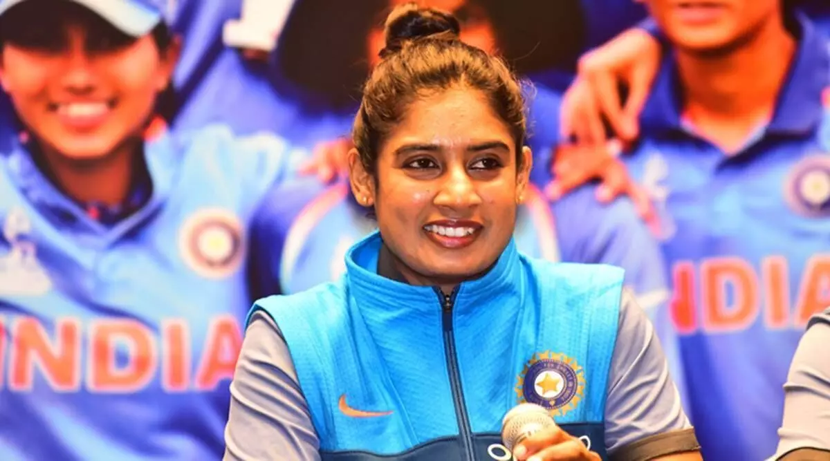 भारतीय महिला क्रिकेट टीम की कप्तान मिताली राज ने लिया क्रिकेट से संन्यास भारतीय महिला क्रिकेट टीम की कप्तान मिताली राज ने लिया क्रिकेट से संन्यास
