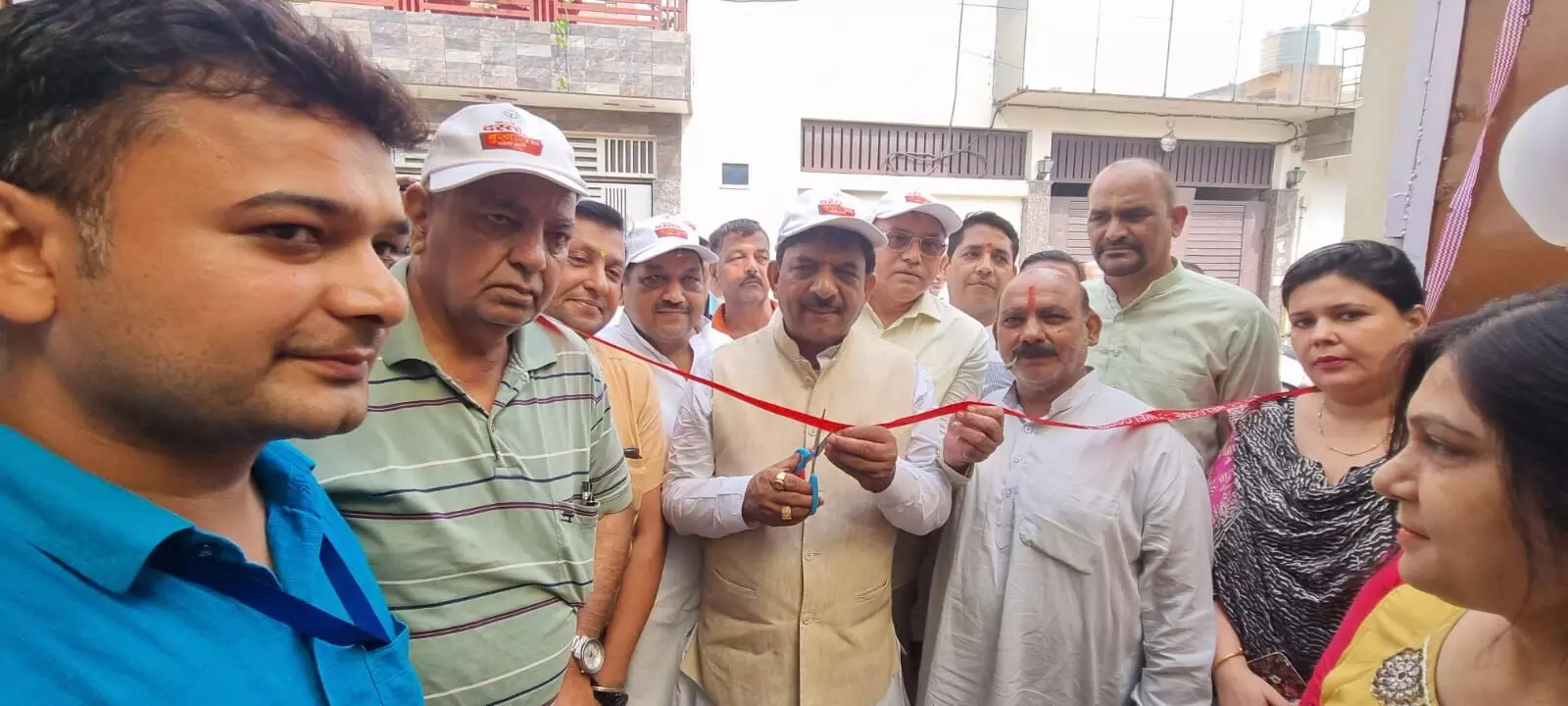 मुजफ्फरनगरः विशेष संचारी रोग नियंत्रण एवं दस्तक अभियान का मंत्री कपिल देव अग्रवाल ने किया शुभारंभ मुजफ्फरनगरः विशेष संचारी रोग नियंत्रण एवं दस्तक अभियान का मंत्री कपिल देव अग्रवाल ने किया शुभारंभ