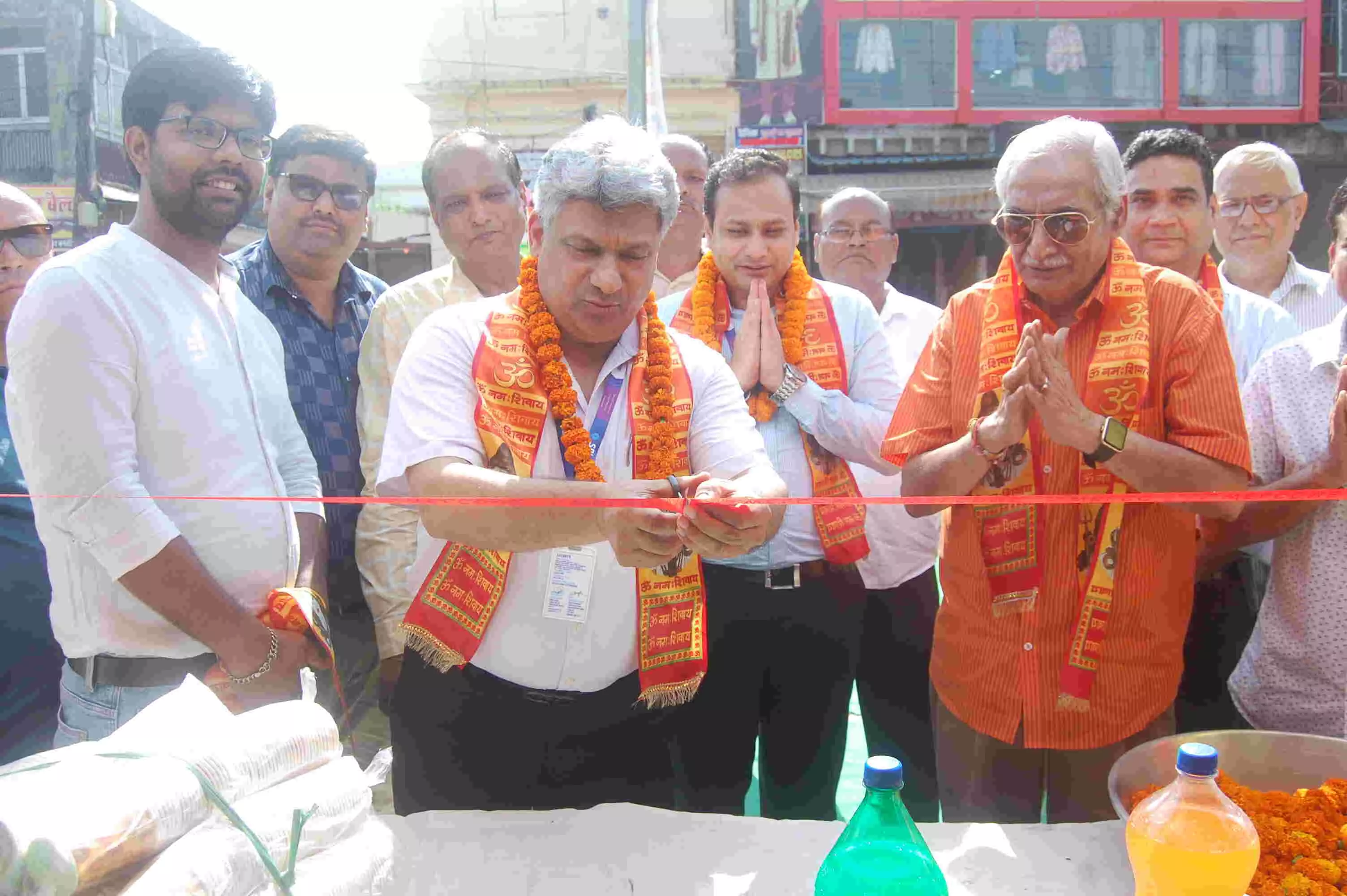 मुजफ्फरनगर....सर शादीलाल डिस्टलरी ने लगाया कांवड सेवा शिविर