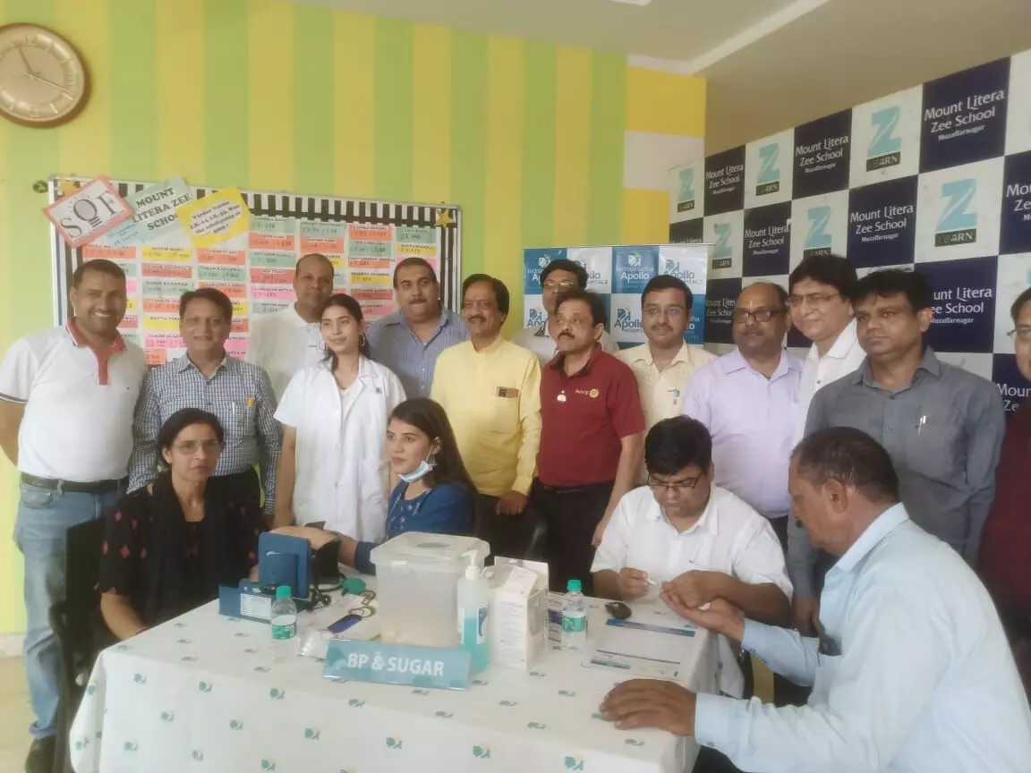 रोटरी क्लब मुजफ्फरनगर मिडटाउन की ओर से आयोजित किया गया विशाल विशाल मैडिकल कैम्प, उद्योगपति भीमसैन कंसल ने किया शुभारम्भ रोटरी क्लब मुजफ्फरनगर मिडटाउन की ओर से आयोजित किया गया विशाल विशाल मैडिकल कैम्प, उद्योगपति भीमसैन कंसल ने किया शुभारम्भ