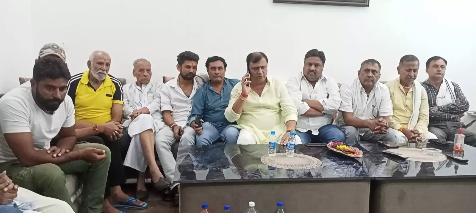 श्रीकांत त्यागी प्रकरण को लेकर बनी आंदोलन तेज करने की रणनीति श्रीकांत त्यागी प्रकरण को लेकर बनी आंदोलन तेज करने की रणनीति