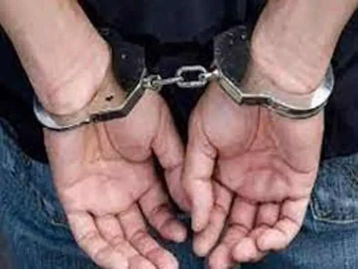 बरेली में मस्जिद को उड़ाने की धमकी देने वाला गिरफ्तार बरेली में मस्जिद को उड़ाने की धमकी देने वाला गिरफ्तार