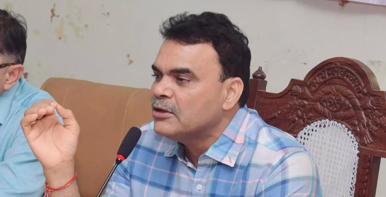 मुजफ्फरनगर...भारी बारिश के कारण स्कूलों में अवकाश घोषित मुजफ्फरनगर...भारी बारिश के कारण स्कूलों में अवकाश घोषित