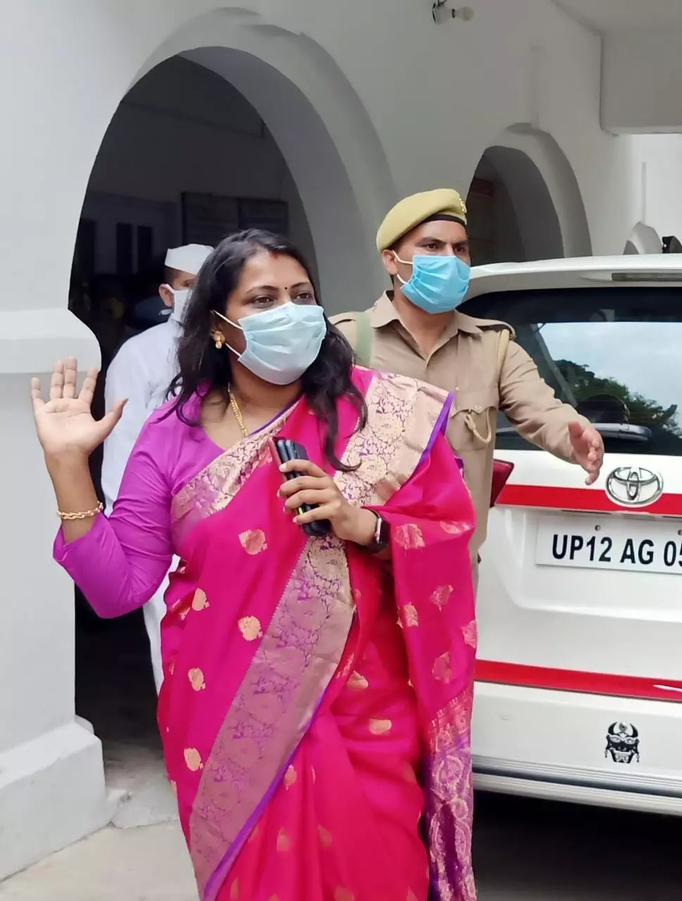 मुजफ्फरनगर की डीएम रही सेल्वा कुमारी जे बनीं मेरठ की नई कमिश्नर मुजफ्फरनगर की डीएम रही सेल्वा कुमारी जे बनीं मेरठ की नई कमिश्नर