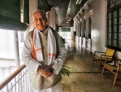 राज्यपाल ने क्यों मांगा 9 यूनिवर्सिटी के कुलपतियों से इस्तीफा, राजनीति हलकों में मचा घमासान राज्यपाल ने क्यों मांगा 9 यूनिवर्सिटी के कुलपतियों से इस्तीफा, राजनीति हलकों में मचा घमासान