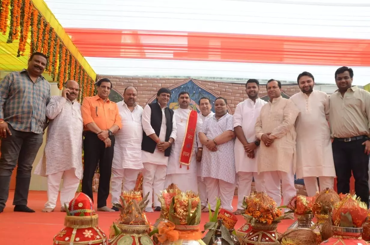 श्रीमद् भागवत कथा से जहां मन को शांति मिलती है, वहीं हमें अपनी संस्कृति एवं संस्कारों का ज्ञान होता हैः मनीष चौधरी श्रीमद् भागवत कथा से जहां मन को शांति मिलती है, वहीं हमें अपनी संस्कृति एवं संस्कारों का ज्ञान होता हैः मनीष चौधरी