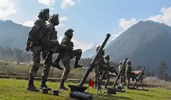 गहरी खाई में गिरने से ड्यूटी के दौरान तीन सैनिक शहीद गहरी खाई में गिरने से ड्यूटी के दौरान तीन सैनिक शहीद