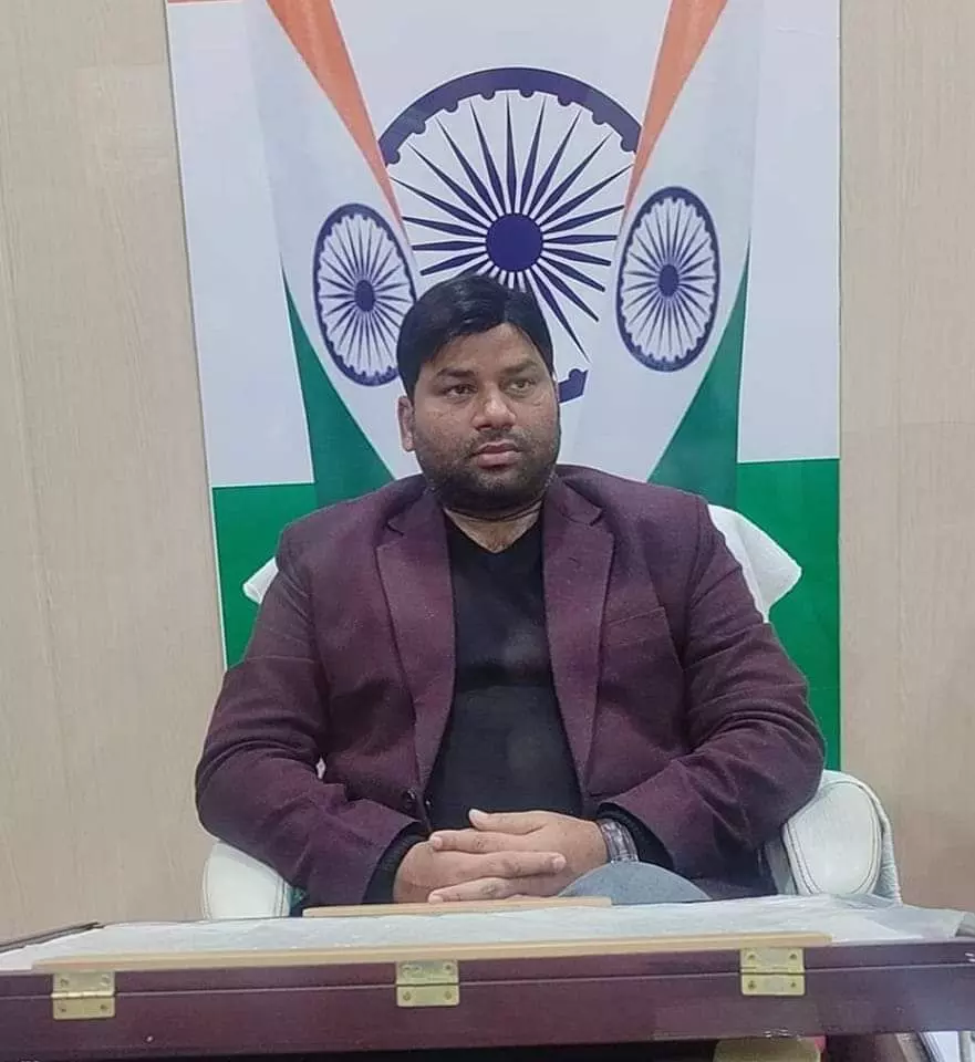 NEW REGIME...शहर में सफाई व्यवस्था को तैनात की छह टीम NEW REGIME...शहर में सफाई व्यवस्था को तैनात की छह टीम