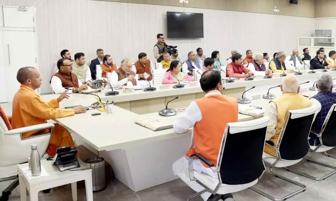 यूपी में नहीं बढ़ा गन्ना मूल्य, किसान नाराज यूपी में नहीं बढ़ा गन्ना मूल्य, किसान नाराज